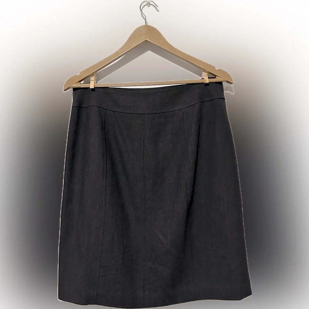 Ann Taylor LOFT Wool Pencil Skirt-Size 8 - Picture 2 of 7